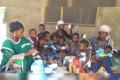 Mothers and children receive various vitamins for their household. A community health worker is also registering these individuals so they receive a continuum of care (Credits: M'Care).