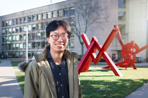Jonathan Zong SM ’20, a current graduate student and 2022-23 MIT MAD Design Fellow, was one of Forbes' 2023 "30 Under 30" in Science (Credits: Adelaide Zollinger).